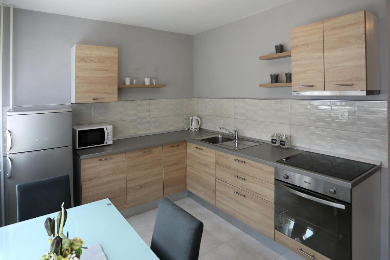 Studio Apartman Ana オシエク エクステリア 写真